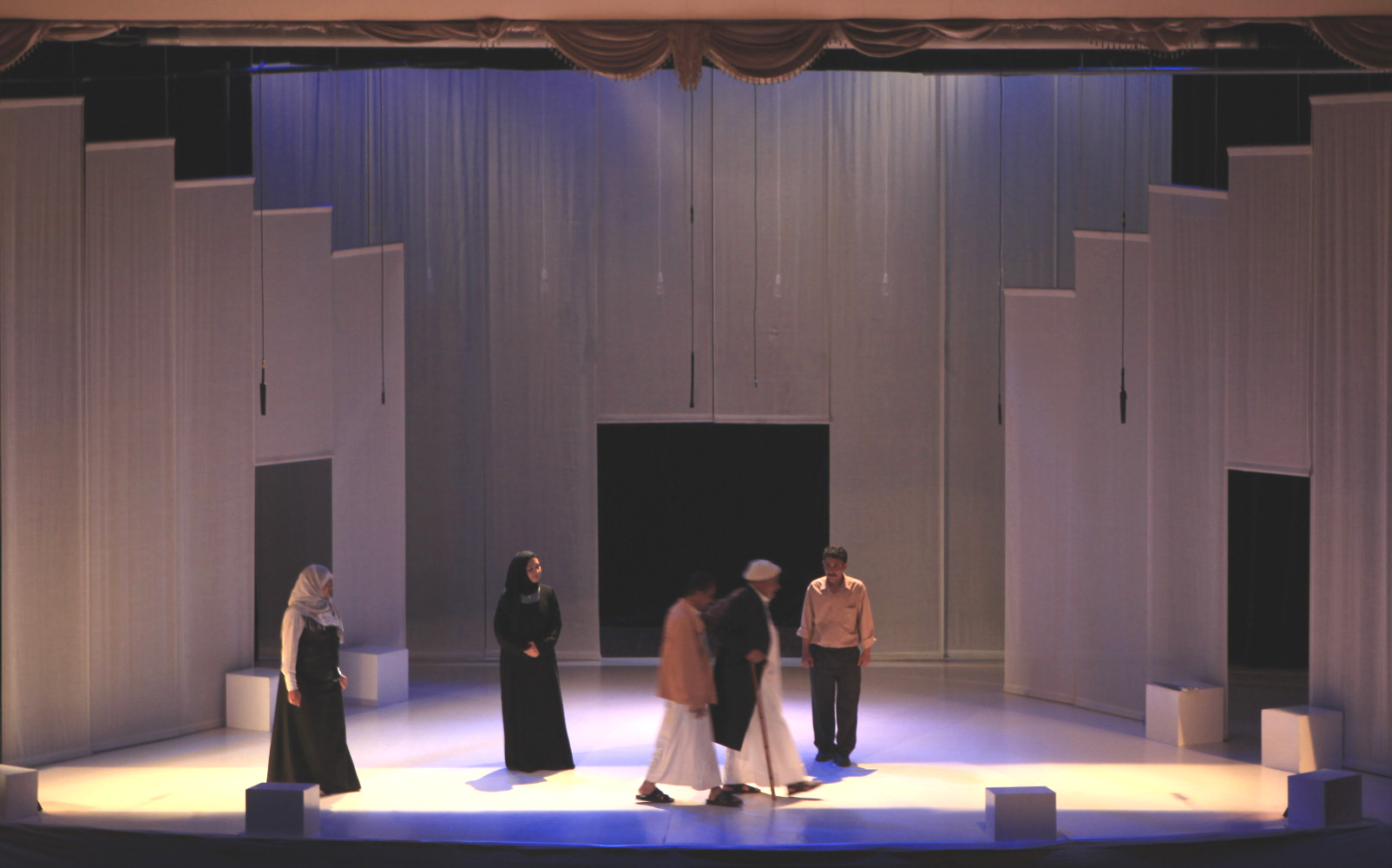 Molière's "Le Malade imaginaire" in Arabic - Directed by Adel Hakim - National Theatre in Sanaa. Coproduction Théâtre des Quartiers d'Ivry (France) - French Cultural Centre in Sanaa -Ministery of Culture, Yemen.